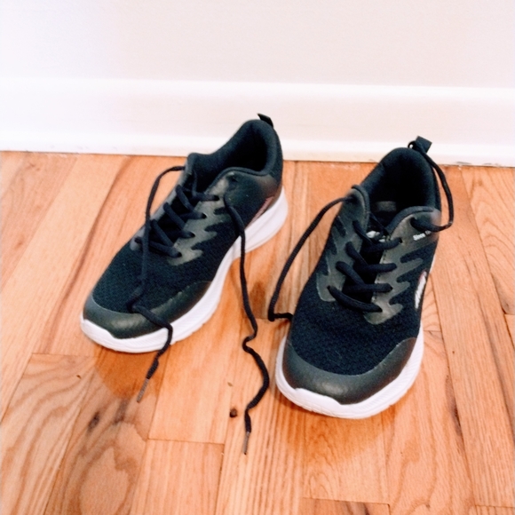 AVIA workout gym shoes - Picture 3 of 4